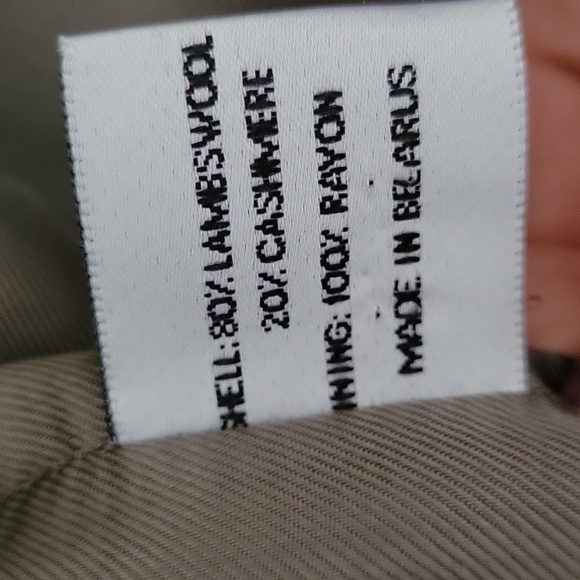 Vintage Lambswool and Cashmere Blend Coat with Fox Fur Collar - Picture 9 of 14